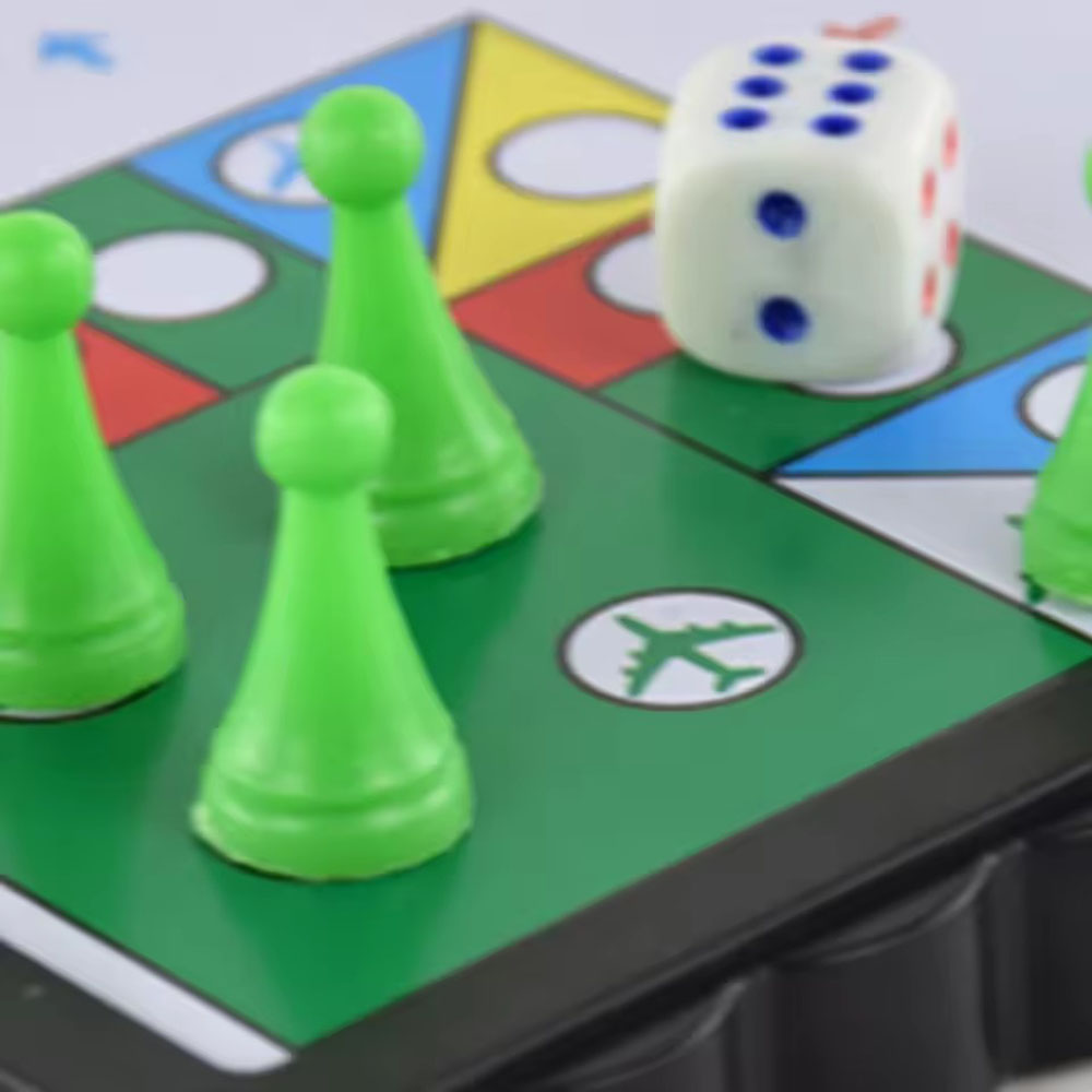 折りたたみ式磁気フライングチェスセット、クロールマット、ポー - Board Game Quacks のレビューと価格