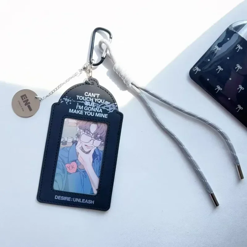 アニメ ENHYPENS マーチグッズ PUレザーカードホル - Card Sleeves Protector のレビューと価格